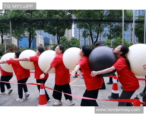 深圳乒乓球队的团队协作之道：凝聚力与默契的完美结合