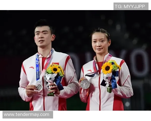 广州羽毛球队逆袭之旅揭秘：从低谷到巅峰的奋斗历程与精彩瞬间